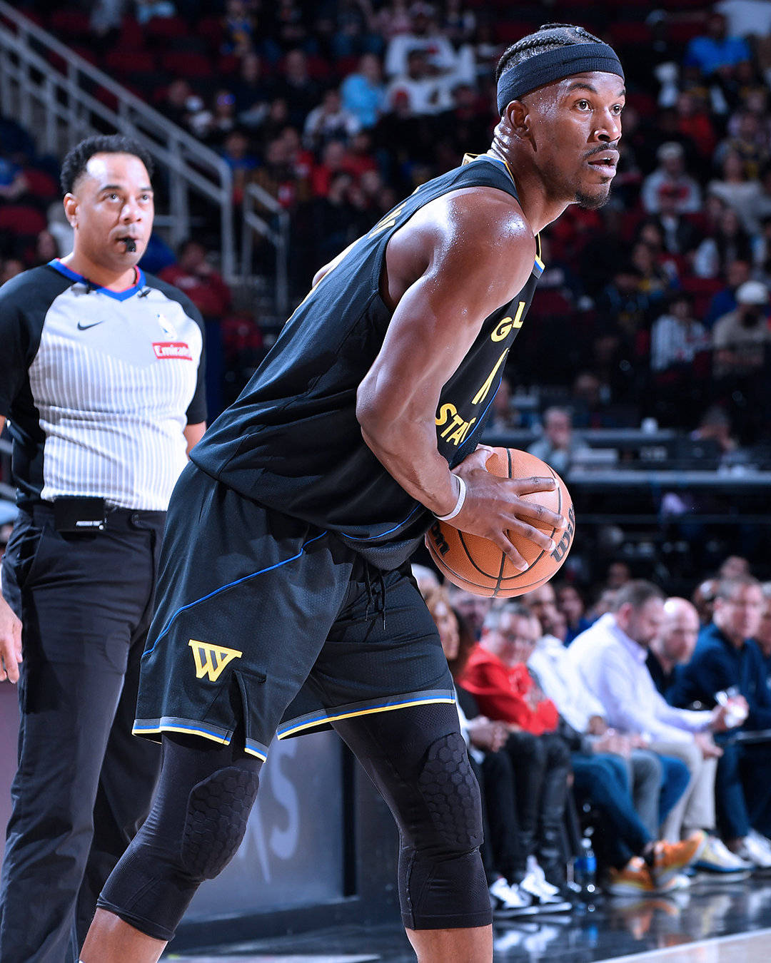 问鼎娱乐-巴特勒连续十五场比赛得分超过惊险取胜，勇士挑战极限！的简单介绍